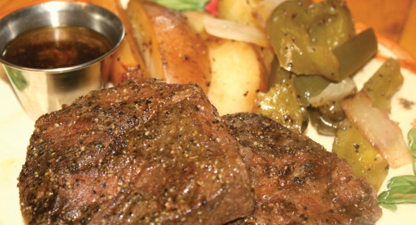 Marinated Peppered Chuck Roast with Wedged Vegetables